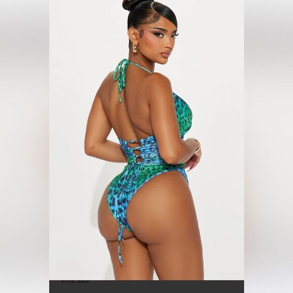 NWT Fashion Nova Cheetah print lace up cutout one piece - Picture 4 of 8
